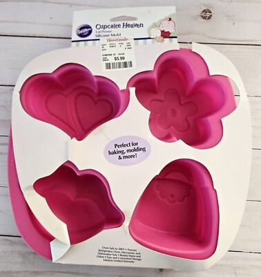 Wilton Girl Power Silicone Cupcake Mold Valentines Lips Purse Heart Flower 2007