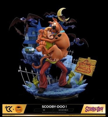 CARTOON KINGDOM SHAGGY AND SCOOBY DOO 1/6 SCALE ***IN STOCK***