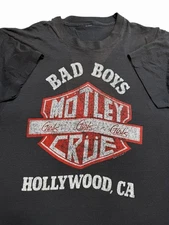 1987 Motley Crue Bad Boys T-Shirt Hollywood CA Girls Girls Girls Tour L Faded