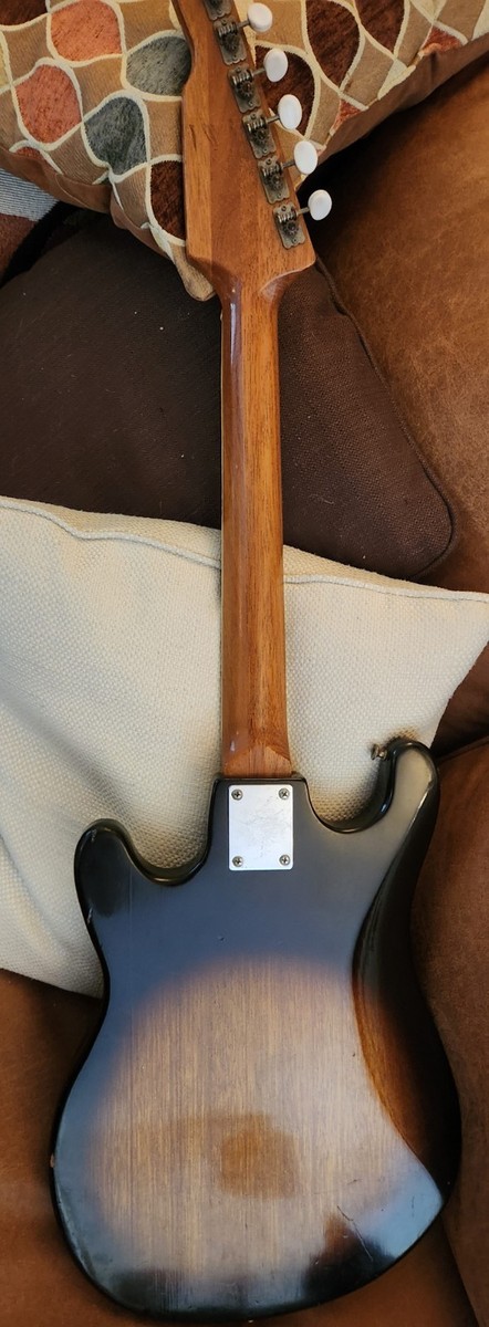 TEISCO WG-4L Circa 1960's Electric Guitar Sunburst 4 pickup combo