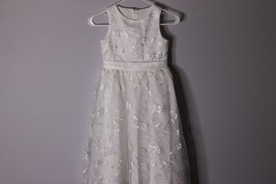 textured white dress for a 8-9 year old girl