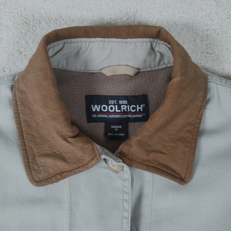 Chaqueta de Granero Woolrich Abrigo para Tareas Para Mujer Mediano Beige Forrado de Vellón Cuello de Cuero Foto 2 de 4