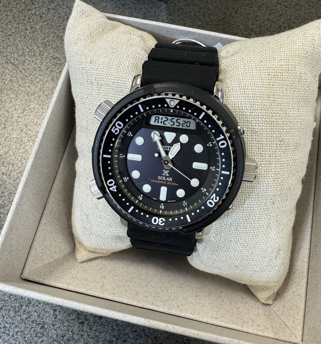 Arnold Schwarzenegger Snj025p1 Review Seiko Arnie SNJ025 Hybrid