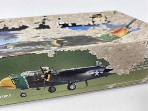 MPC (1982) B-25 MITCHELL 1/72 Scale Kit #1-4301 -SEALED PARTS!!! - UGLY Box Art - Picture 5 of 9