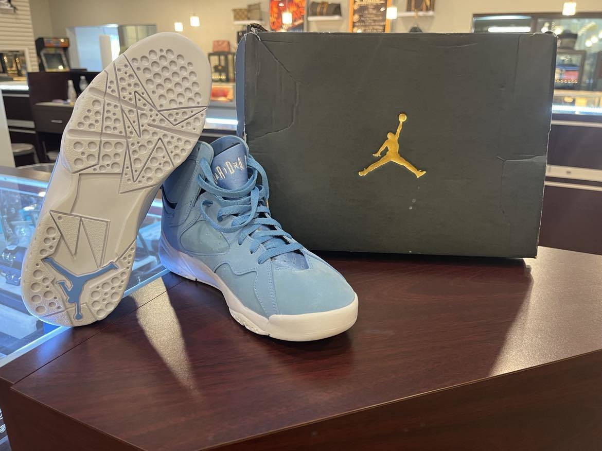 Jordan 7 Retro Pantone US Men Size 9.5 SPB SJ 324140 Nike Air Jordan 7 Retro VII Pantone UNC University Blue Mens  main image 3