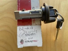 GM Strattec 596481 Ignition Switch Lock Cylinder Plug With 2 Keys