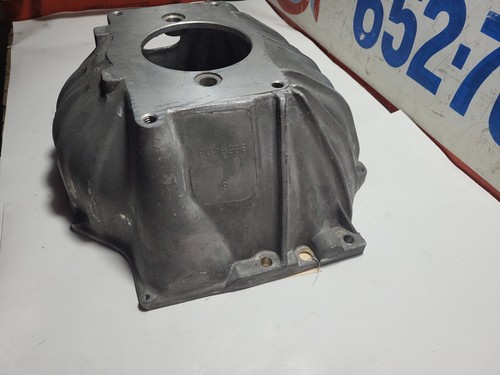 NOS GM Bellhousing 3858403 Muncie T10 4 Speed 10.5" Clutch Chevy Big/Small Block - Picture 2 of 9