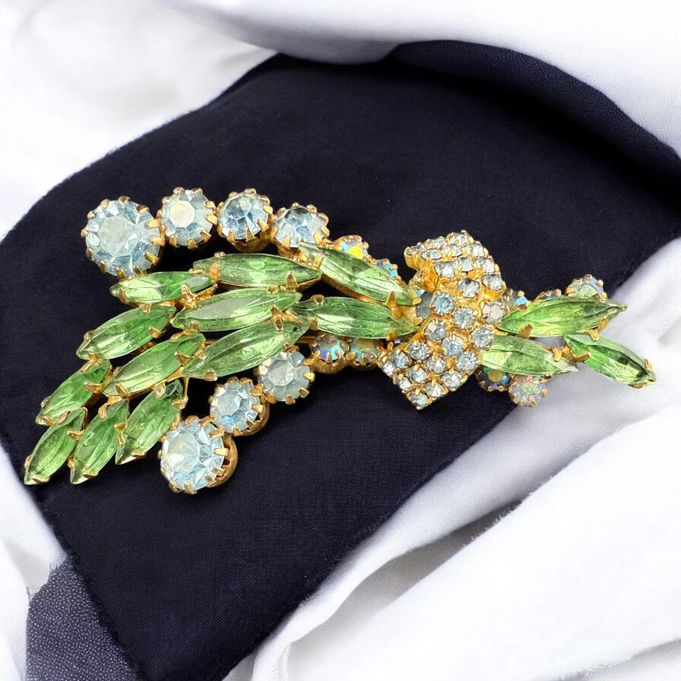 Juliana Style Floral Spray Bouquet Clear Aqua & Peridot Rhinestones Brooch VTG - Image 3 of 4