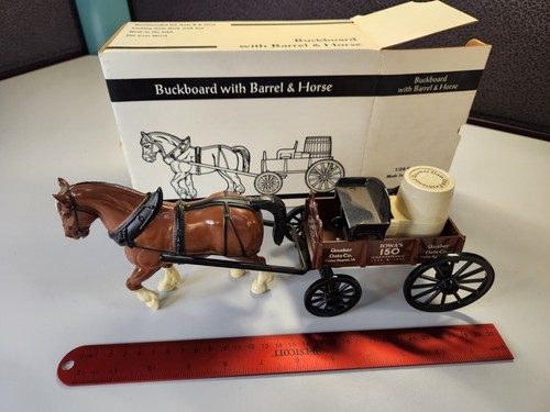 Quaker 150th Anniversary Cedar Rapids IA ERTL BUCKBOARD WITH BARREL AND HORSE - Picture 6 of 7