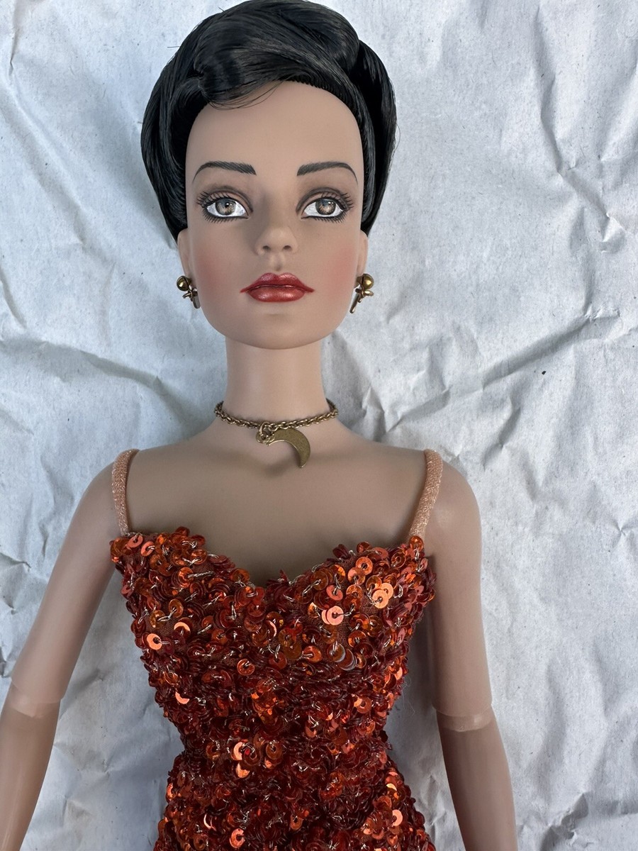 Tonner Tyler Wentworth 2004 COLLECTORS UNITED BE WITCHED Tonner Tyler Wentworth 2004 COLLECTORS UNITED BE WITCHED