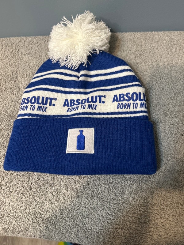 Absolut born to mix beanie blue and white