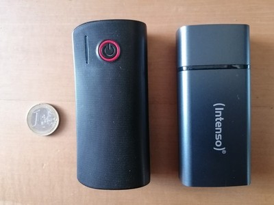 2 x Powerbank 4000/5200mAh