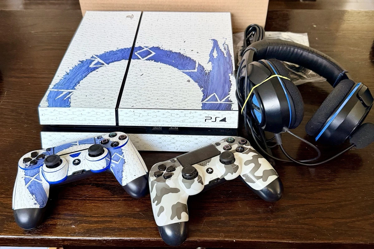 25+ Sony PlayStation 4 NTSC-U/C (US/Canada) White Consoles for