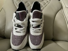 Authentic Michaels Kors Sneakers Size 8 Brand-New ￼