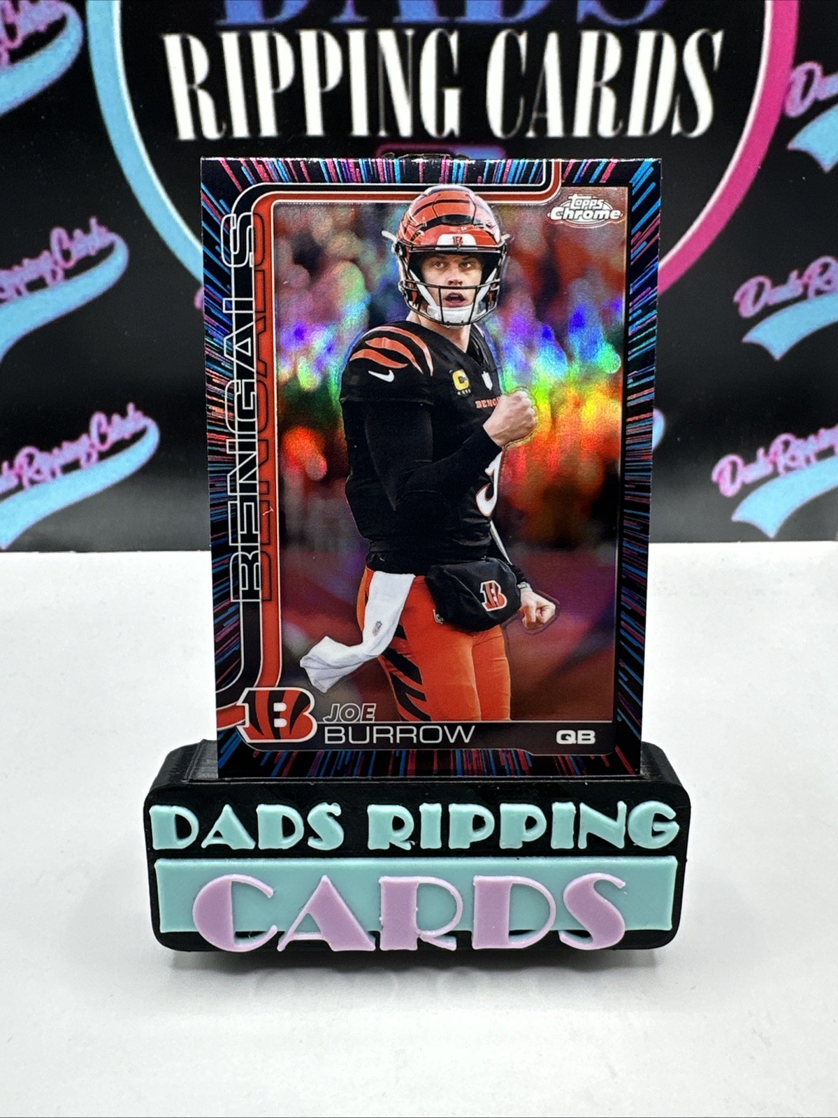 2025 Topps Chrome Joe Burrow Neon Pulse Refractor #61 Bengals SP