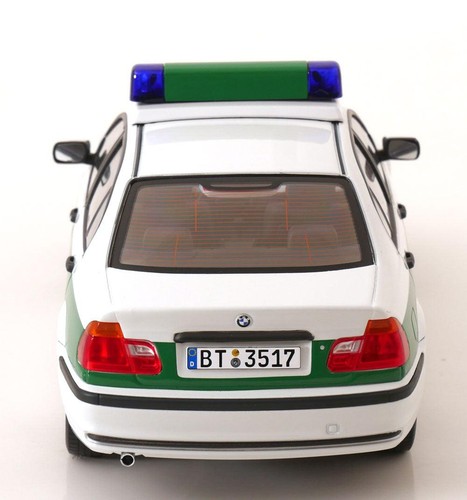 1:18 BMW 3-Series E46 1989 -- Polizei "Police" Green/White -- KK-Scale - Picture 5 of 6
