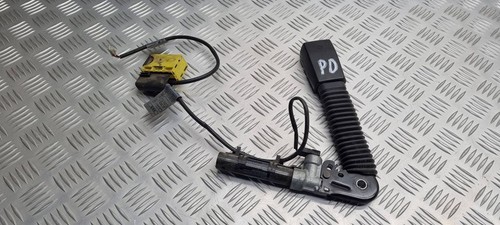 BMW 3 E46 2001 Vorne rechts Gurtschloss vorne 8257788 TPT84286