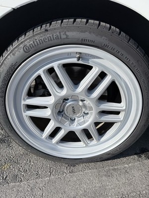 4 Voxx Alloy Wheels   Silver   5-Lug  Set of 4 Voxx alloy wheels for sale.