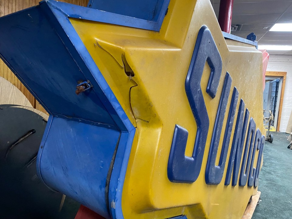 Vintage SUNOCO Gas Station Lighted Double-sided Outdoor Sign w/Arrow ...