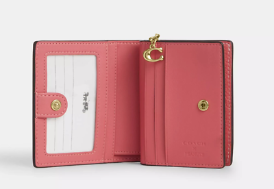 coachスヌーピー 二つ折り財布ルーシー　CBN89 COACH x PEANUTS 2025 Snap Wallet Lucy CBN89 NEW Snoopy | eBay