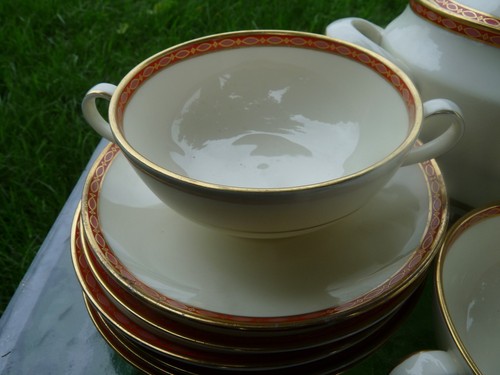 MINTON England CARLTON Service for 6 SOUP SET Tureen + Cream Soup Bowls Saucers - Picture 8 of 12