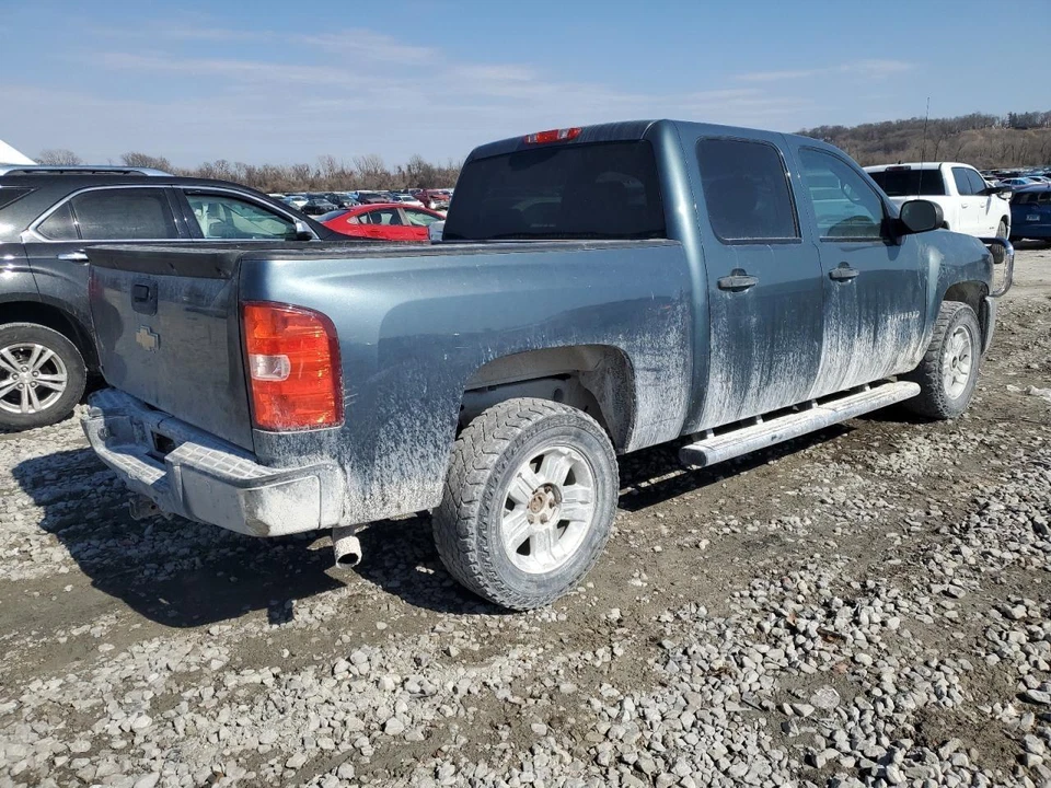 Brazo de control superior superior delantero izquierdo usado se adapta a: Chevrolet Silverado 150 2012 Foto 4 de 4
