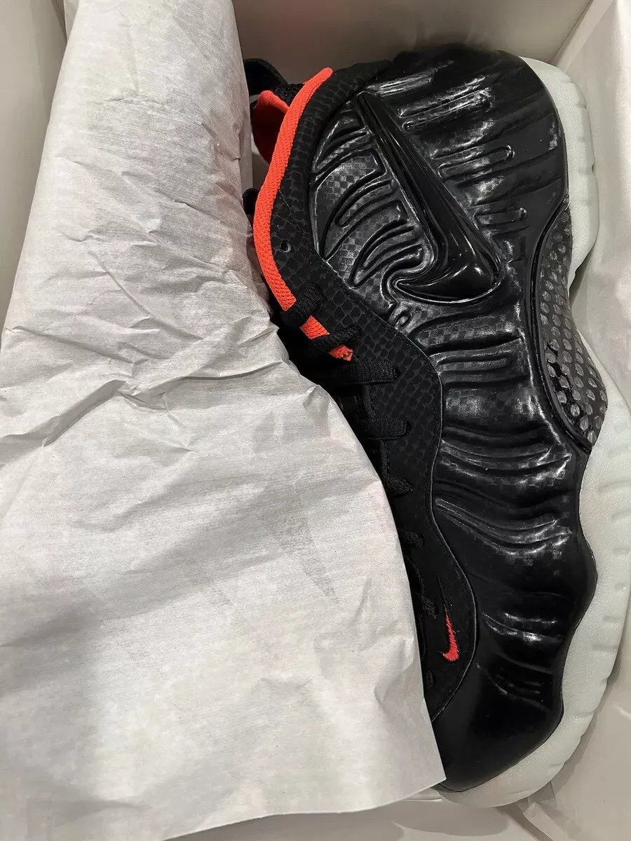 Crimson hotsell foamposites footlocker