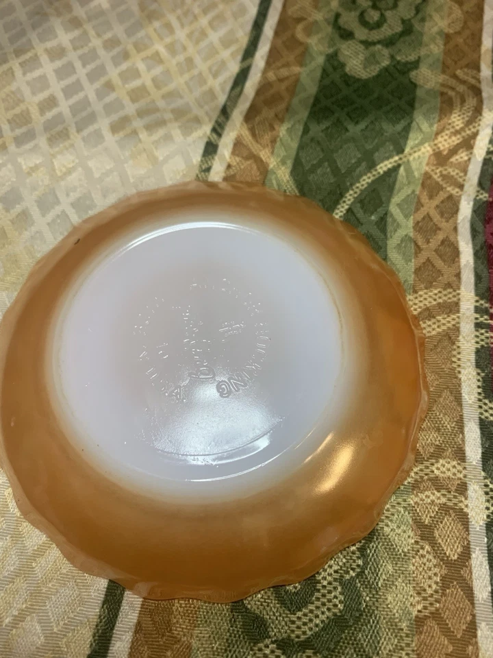 Juego de 7 tazas y platillos Fire King para horno brillo melocotón 3 bandas anclaje enganche Foto 2 de 4