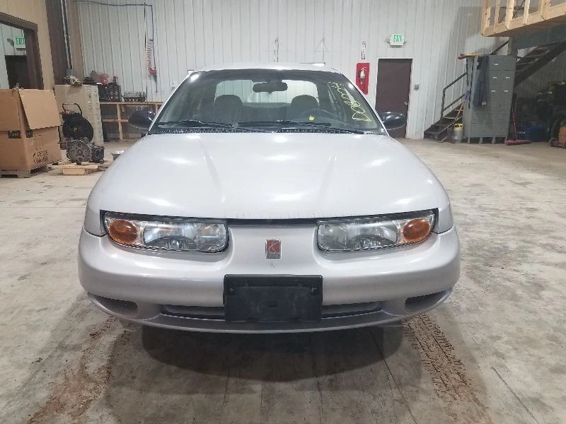 Дверца топливного бака 2000 Saturn SL1 *СЕРЕБРИСТЫЙ МЕТАЛЛИК 13 л* - Изображение 4 из 4