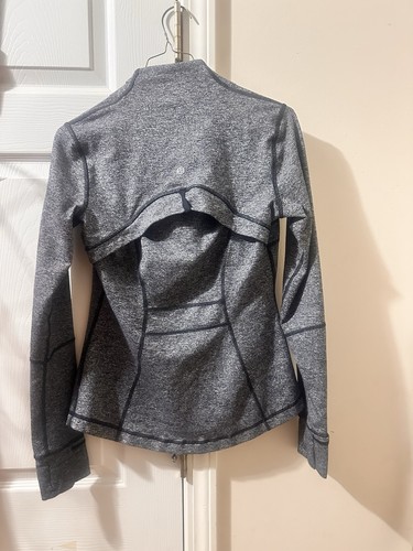 Lululemon Define Jacke Splatter weiß schwarz grau durchgehender Reißverschluss Damengröße 6 - Bild 4 von 6