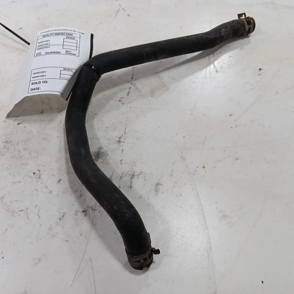 Tubo cruzado Toyota Prius C Coolant Line 2017 2016 2015 2014 2013 Foto 2 de 4