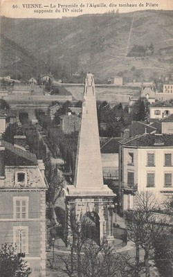 38 VIENNA THE PYRAMID 101972