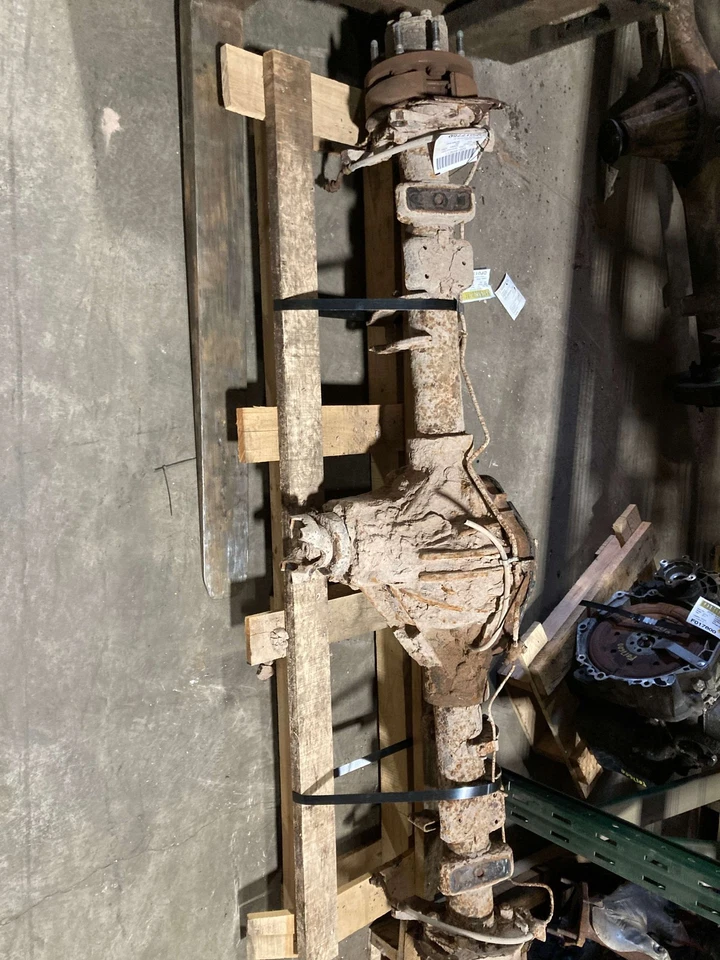 Used Rear Axle Assembly Rear fits: 2002 Gmc Yukon xl 2500 w/o Quadrasteer full-f - Image 2 of 4