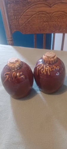 Hull Pottery Vintage Salt Pepper Shakers