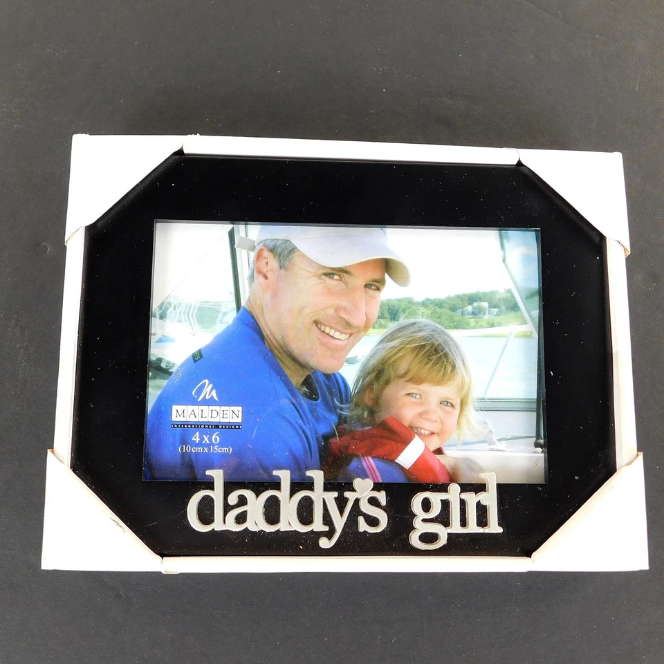 Malden Daddy's Girl Marco Negro 4 X 6 Letras Plateadas Nuevo Antiguo Stock Foto 3 de 4