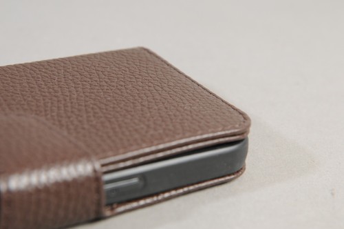 Lucrin Geneva Brieftaschenhülle Genarbtes Leder, Braun, IPhone 15 Pro, NEU - Bild 5 von 6