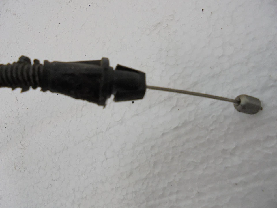 Cable y mango de liberación de freno de estacionamiento Chevy GMC OEM 15226272  Foto 3 de 4