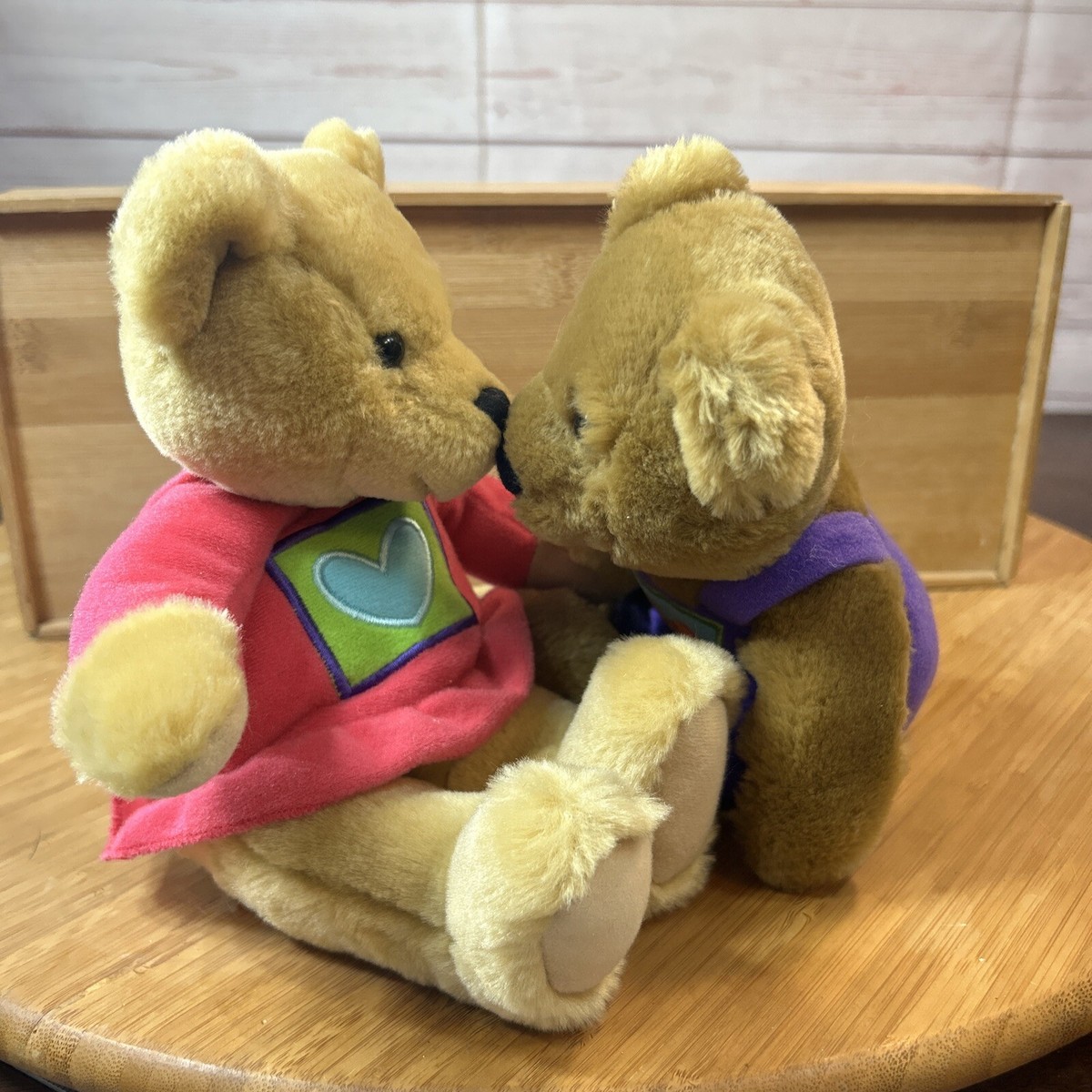 HALLMARK Kissing Teddy Bear Couple Love Kiss Pink Purple Magnetic