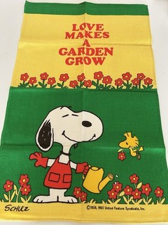 Snoopy Vintage Tea Towel Love Makes a Garden Grow Retro 1965
