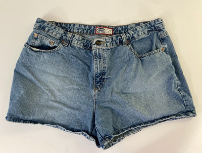 Old Navy Blue Jeans Women's Mid Rise Denim Shorts Size 18 Blue Med Wash