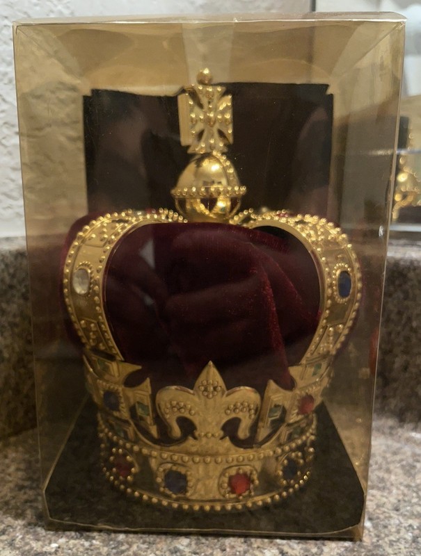 England Crown Souvenir From Royal Palace!!!