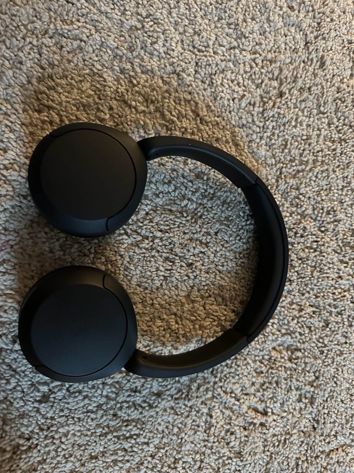 Sony WH-CH520 Wireless Over-Ear Headphones in Black – Lightweight Comfort & Long Battery Life