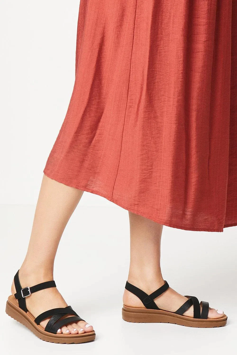Good For The Sole Black Wedges Womens Daywear Sandals
