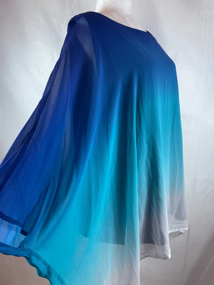 Poncho Top Lane Bryant Talla Grande 26/28 Azul Ombre Gasa Transparente Fluido BoHo Foto 3 de 4