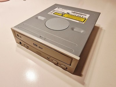 Intern Laufwerk LG GCR-8520B CD-ROM DRIVE IDE 5.25 Zoll