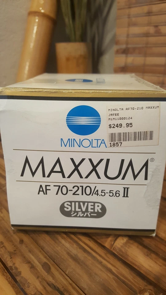 Minolta maxxum AF 70-210/4.5-5.6 II silver zoom lens 043325437816 - Image 2 of 4