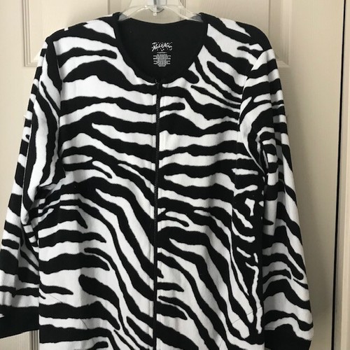 Nick & Nora Zebra One Piece Footed Pajamas Sleep Pajama Size XL Black White