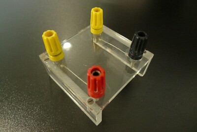 Klemmenbuchsen 4 mm Irwin Plexiglas Block Elektronik Physik Laborgerät