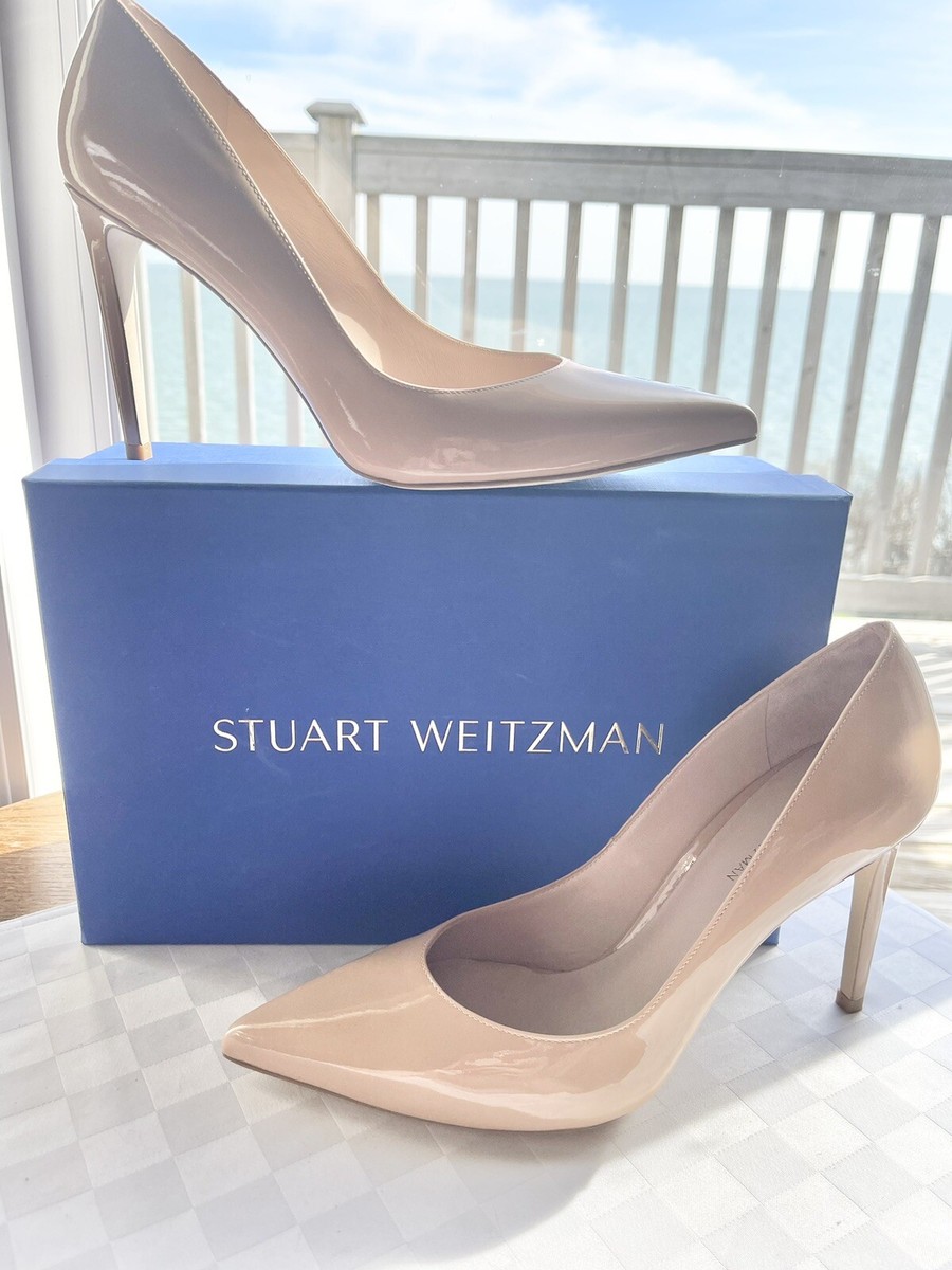 Stuart Weitzman Royal Beige Patent Leather Pointed Toe  display picture 1