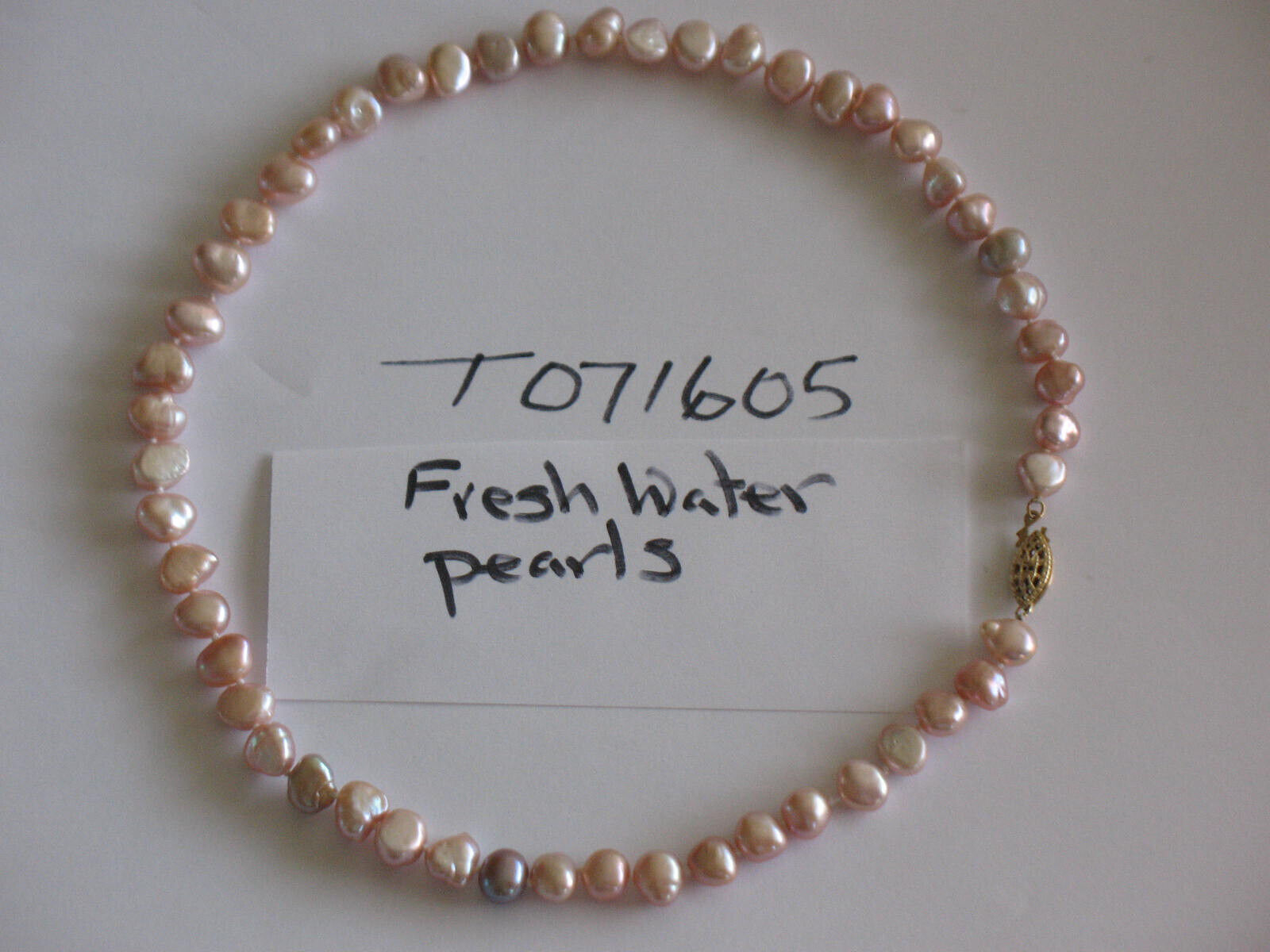 1950  LORD AND TAYLOR 16" pink fresh water pearl … - image 3